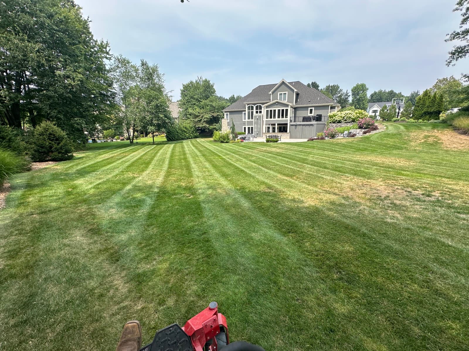 Weekly lawn mowing and maintenance service Grand Rapids Michigan